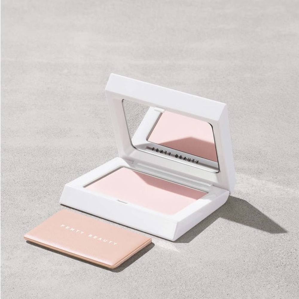 Fenty Beauty Rose Quartz Blurring Powder